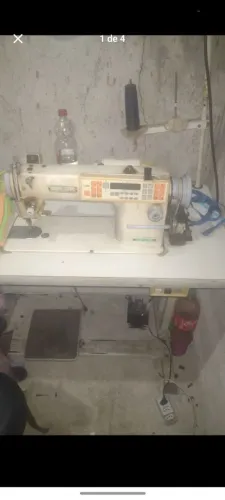 Máquina reta industrual eletrônica siruba