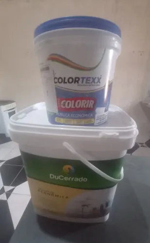 Vende-se tinta