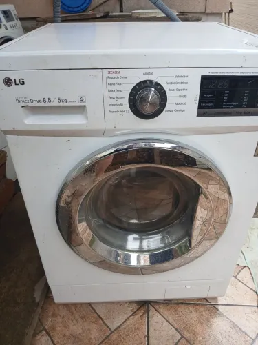 Máquina lava e seca LG / 8kg/ N entrego