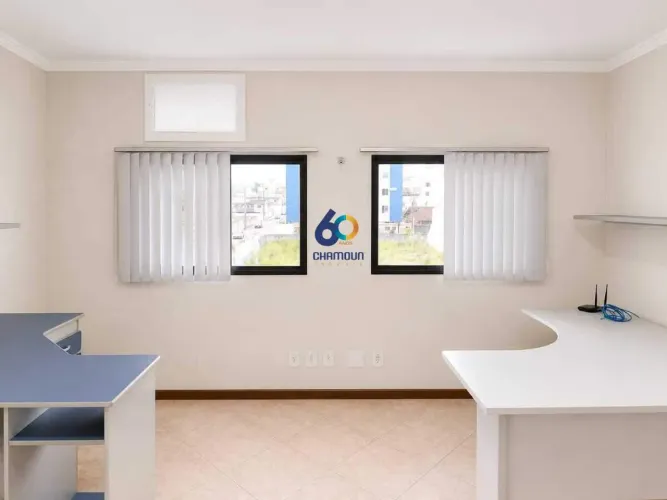 Sala comercial a venda no centro de Guarapari - ES