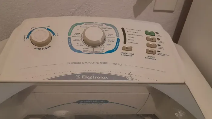 Máquina de lavar Electrolux 10kg