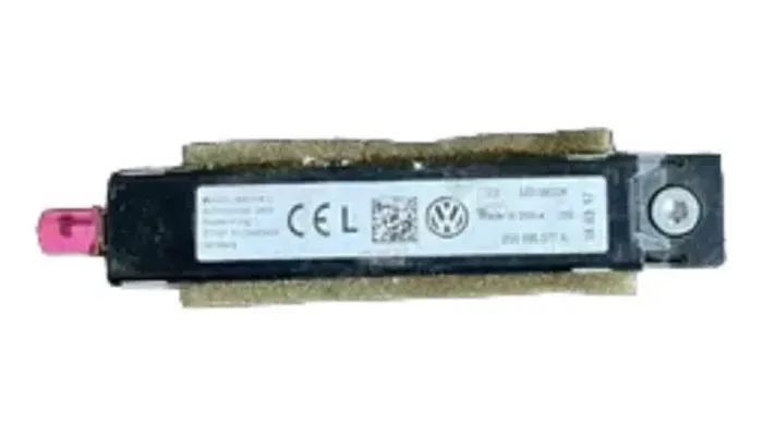 Amplificador Antena Impedância Porta Mala Vw Polo 2g0035577a