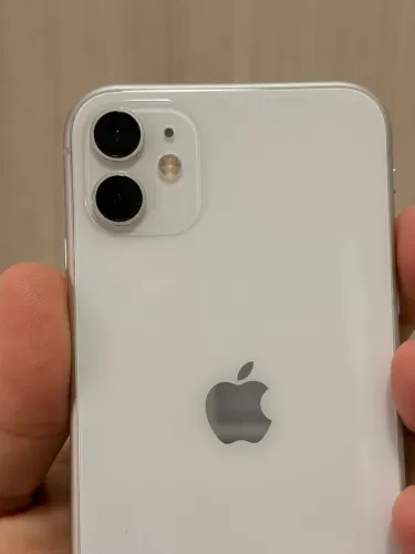 iPhone 11 64 gb semi novo sem marcas perfeito estado 