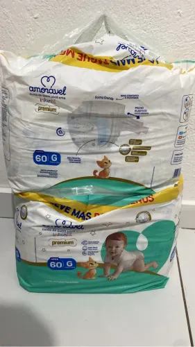 2 pacotes de fraldas tamanho G POR 100,00