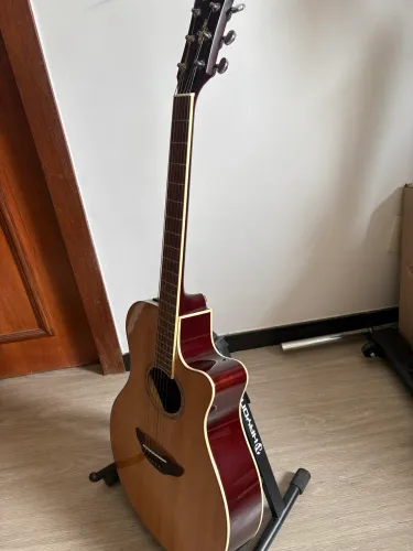 Violão eletroacustico Yamaha APX600