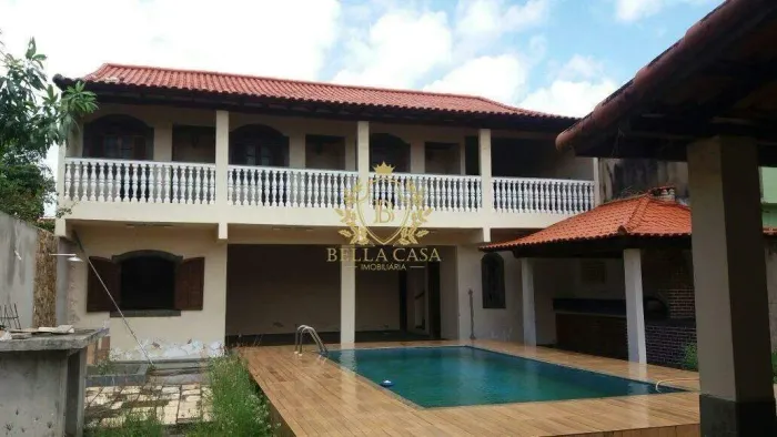 Dupla de Casas com Piscina, Espaço Gourmet e Energia Solar  Vila Capri, Araruama/RJ