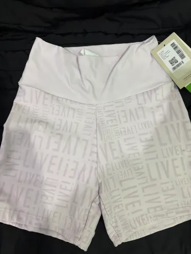 SHORTS LIVE LIVE