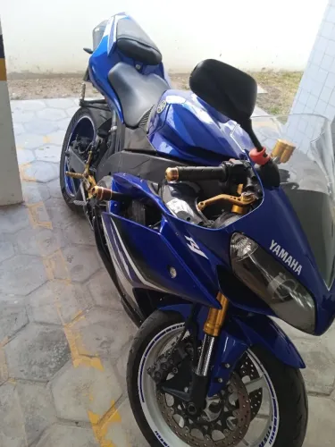Yamaha YZF-R1 1000cc - Esportividade, potência e adrenalina! ?