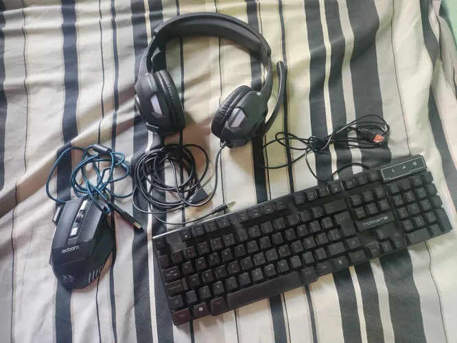 Kit PC, mouse, teclado e headset 