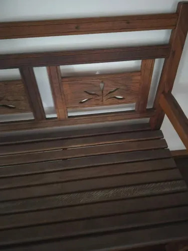 Conjunto de Bancos em Madeira de Demolição