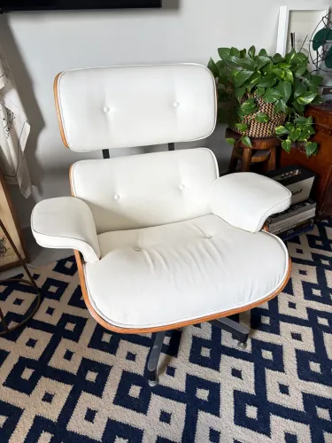 Cadeira charles eames couro branco