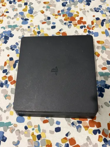 Ps4 slim 1tb, com defeito no hd de armazenamento