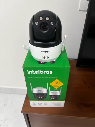 CAMERA INTELBRAS VIPW 1300 + SD 128GB