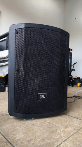 Caixa de som JBL 15"