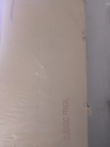 Vendo um painel preto para tv até 43", está novo ainda na caixa
