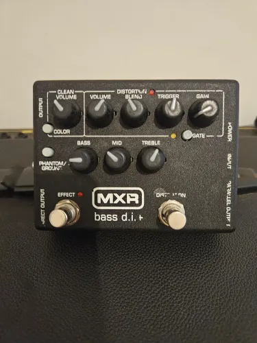 Pedal Dunlop MXR Bass D.I. + Distortion M80
