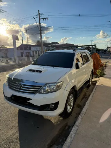 Toyota Hilux SW4 SRV D4-d 4X4 3.0 TDI Dies. AUT 2013