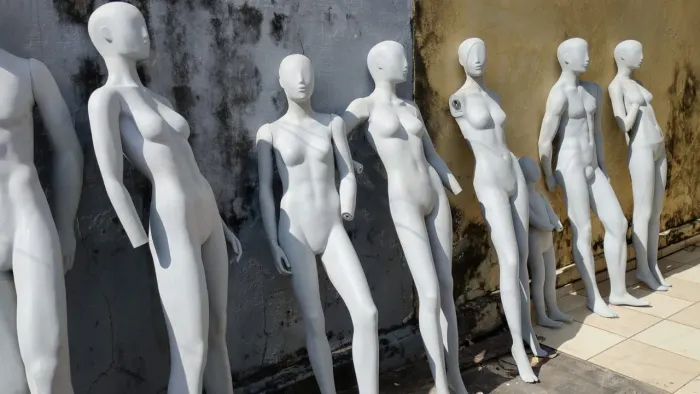 Mesa manequins lojas