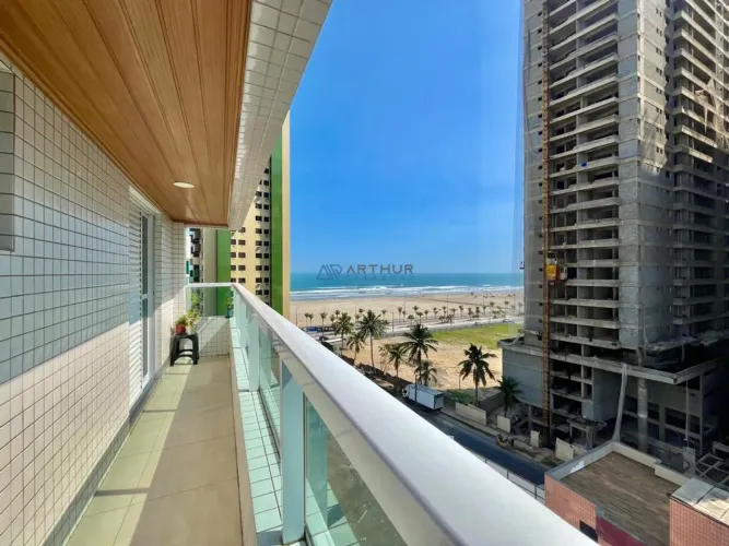 Apartamento à Venda em Praia Grande com 2 quartos, 1 suíte, 1 vaga e Vista Mar