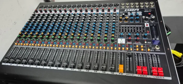 MESA DE SOM DBR 16