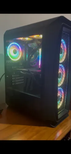 Gabinete Gamer AeroCool Aero One