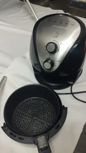 Vendo Air Fryer usada mas bem conservada