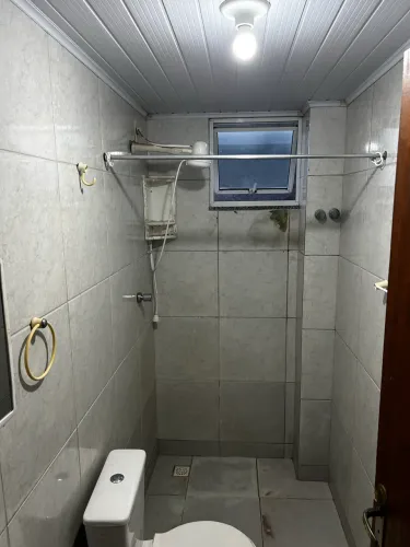 Aluguel anual, garagem coberta, semi mobiliado, sol da manhã
