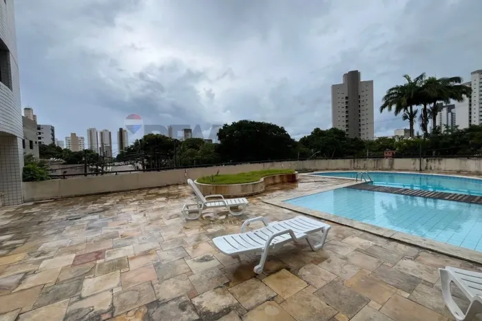 Apartamento mobiliado com 2 quartos, suíte e piscina para locação em Ponta Negra Therrama