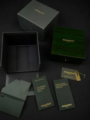 Caixa Audemars Piguet