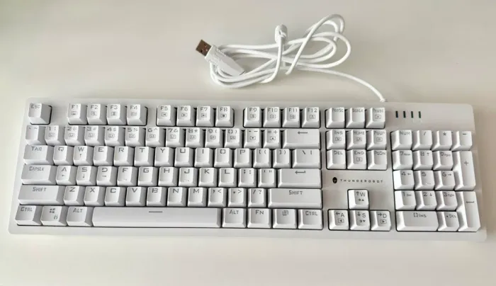 Teclado e Mouse GAMER - com RGB