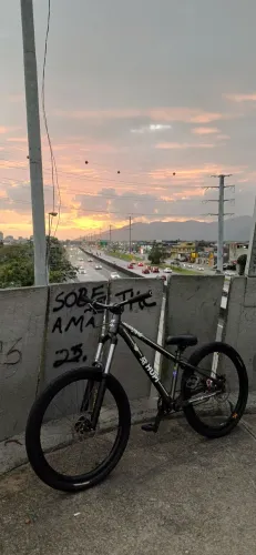 Vende se hupi whistler v6 2025 com nf