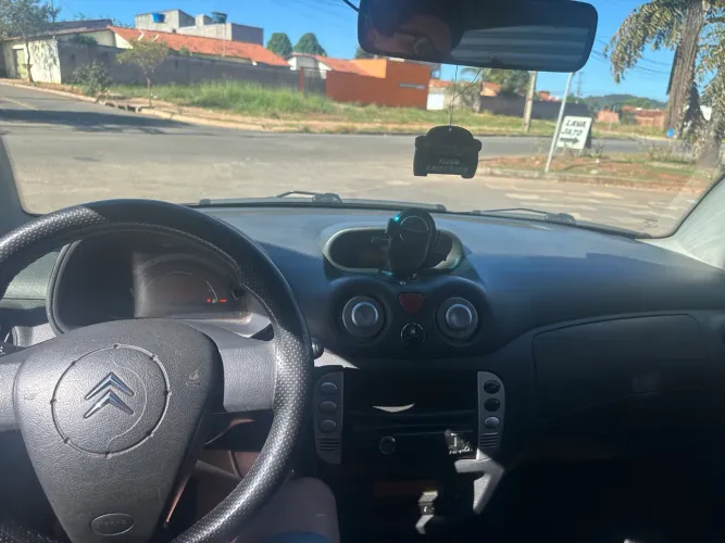 Citroen C3 Exclusive 1.4 Flex 8V 5P 2012