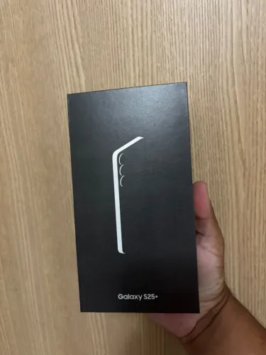 Samsung Galaxy S25 plus 256gb, lacrado, nota fiscal e garantia de 1 ano