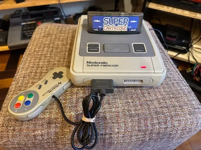 Super Famicom (Super Nintendo japonês)