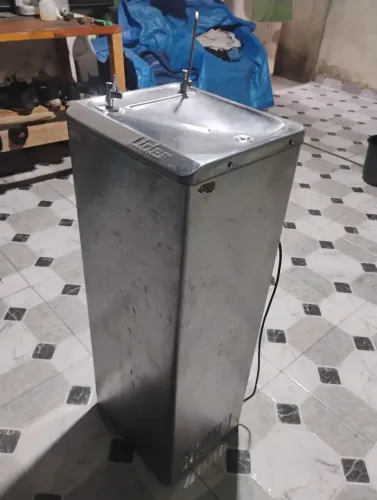 4Bebedouro líder 127 volts aço inox