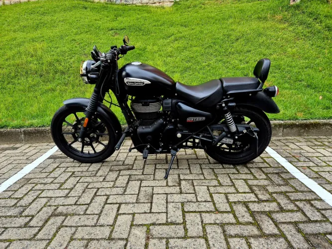 METEOR 350 - STELLAR BLACK