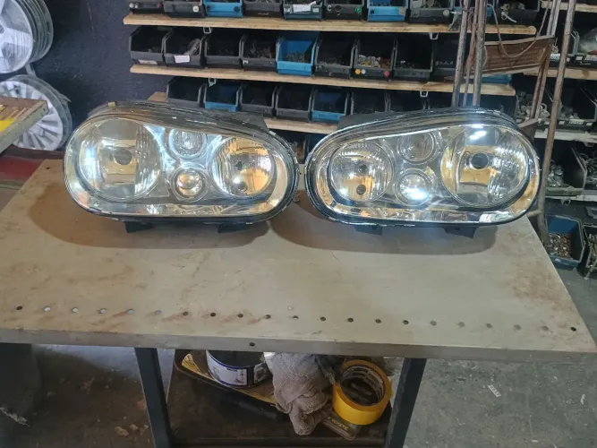 Farol do golf sapão novo 