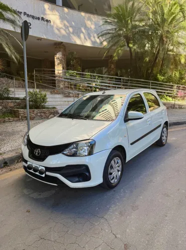 Toyota Etios X 1.3 Flex 16V 5P Mec. 2019