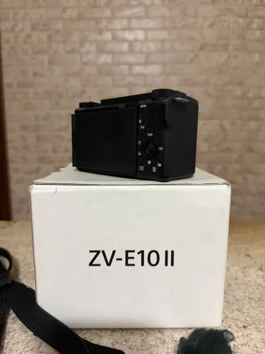 Sony ZVE10 II mk2 + lente do kit (usada 8 vezes)