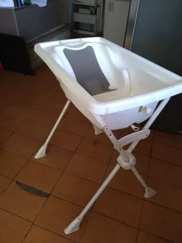 VENDO BANHEIRA COM SUPORTE BURIGOTTO