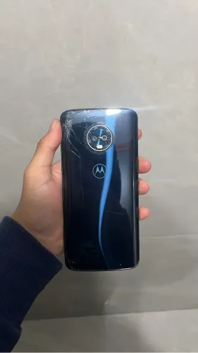 Moto G6 Plus 64GB / 4GB RAM - R$ 150