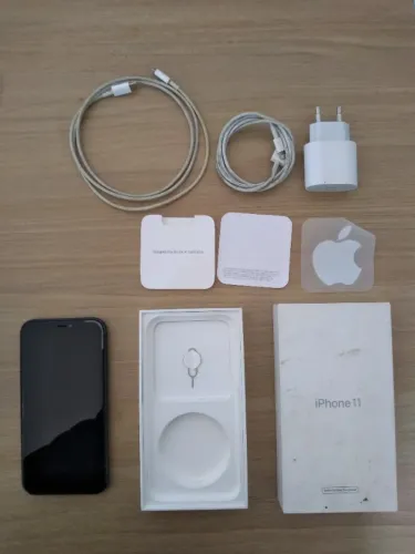Apple iPhone 11 (128 Gb) Com Nota Fiscal Preto (Usado)