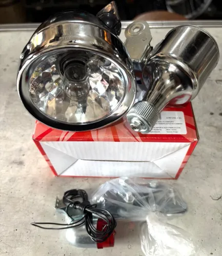 Farol Dinâmo 12V em Metal para Bicicletas Antigas - Produto Novo