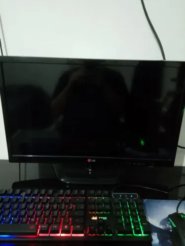 MONITOR LG 24P LCD LEIA A DESCRIÇÃO 