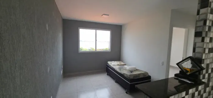 Apartamento no Garavelo. Ao lado do Anel Viário e Jardins Madri.