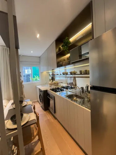 APARTAMENTOS PRONTO E NA PLANTAR 