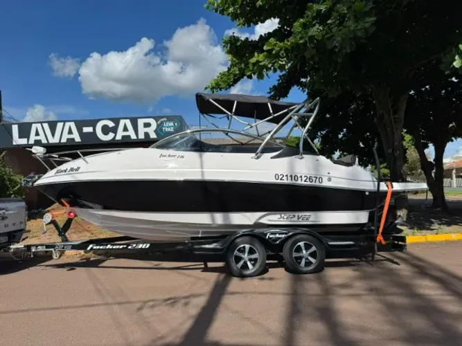 LANCHA FOCKER 230