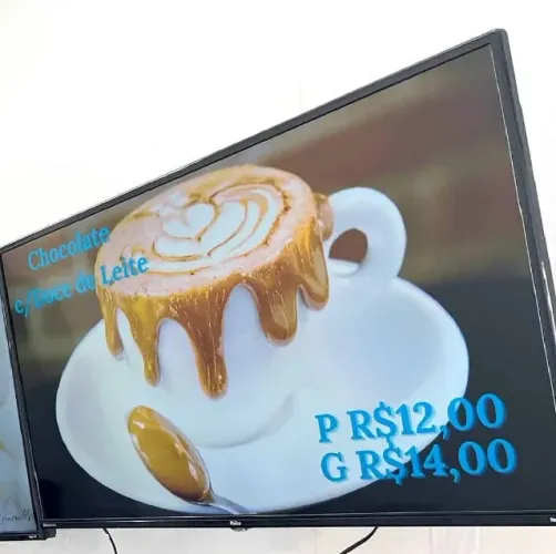 Televisão Smart TV Philco 42" Roku- 12x $80,25 no cartão de crédito