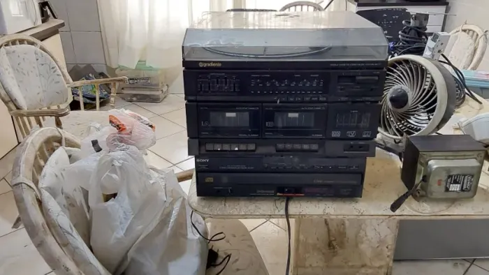 Amplificador e Toca CD e Toca Fitas
