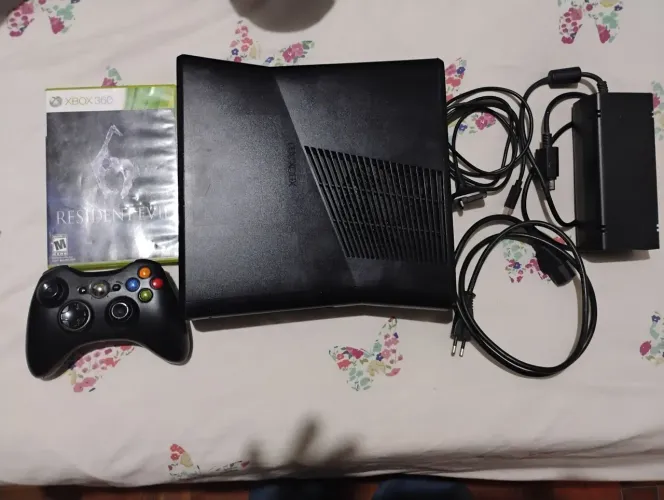 Xbox 360 Slim (Leia a Descrição)